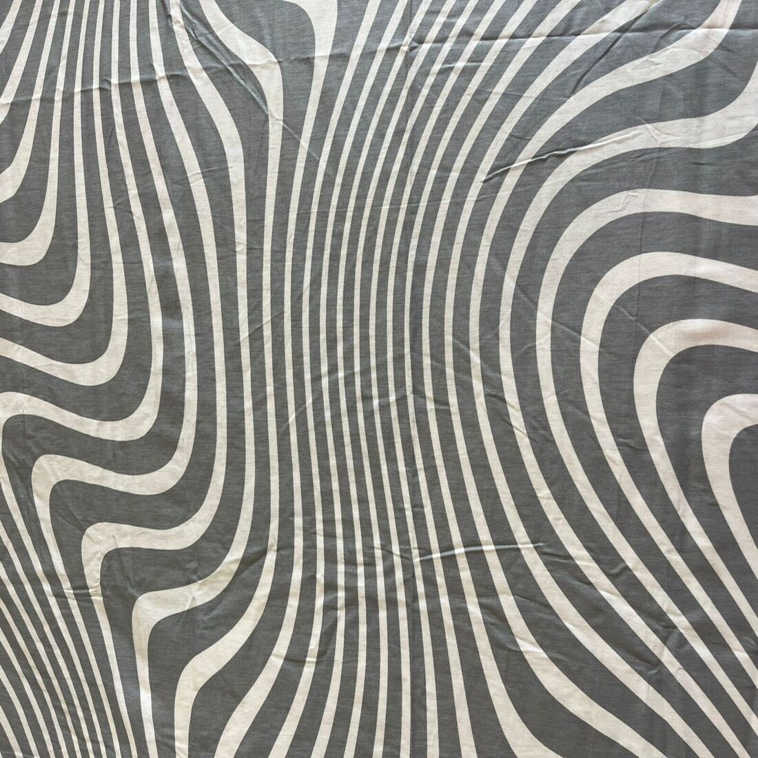 Threads Silky Touch Premium Super King Size Flat Bedsheet 275 x 275 cms