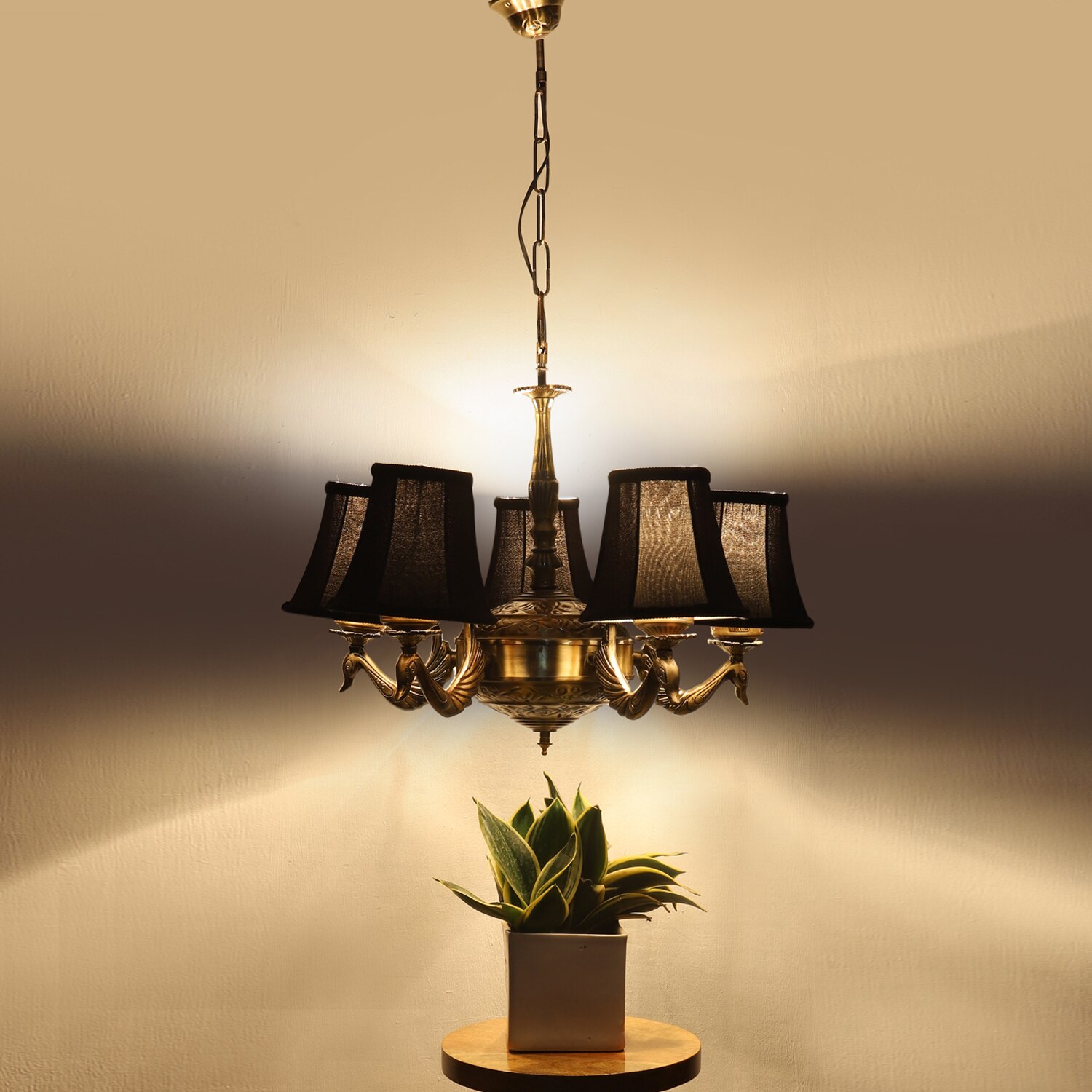 Devansh Gold Wall Mounted Lamp With Beige Jute Shade