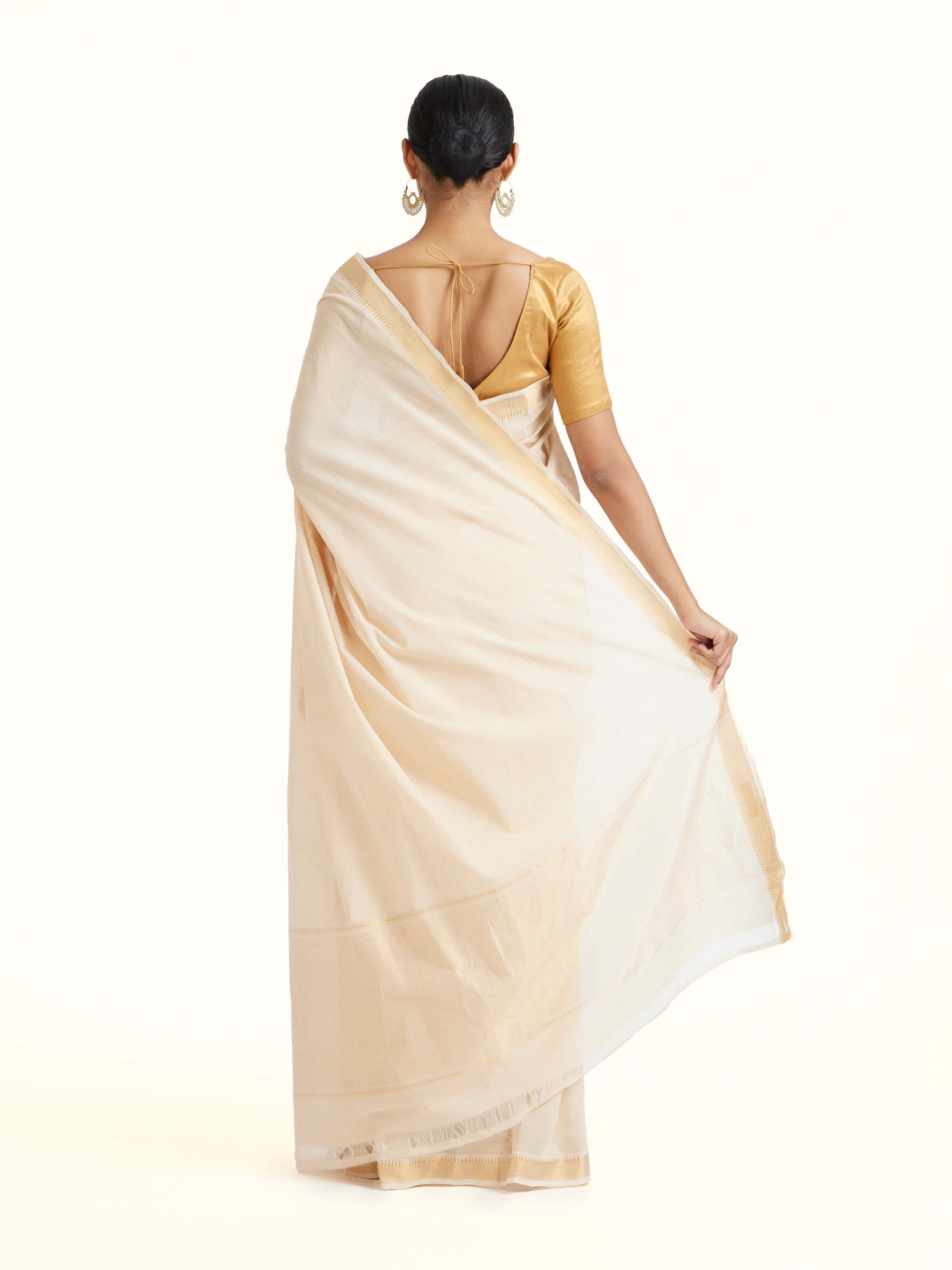 Off-white Gossamer & Cotton Mangalgiri Saree