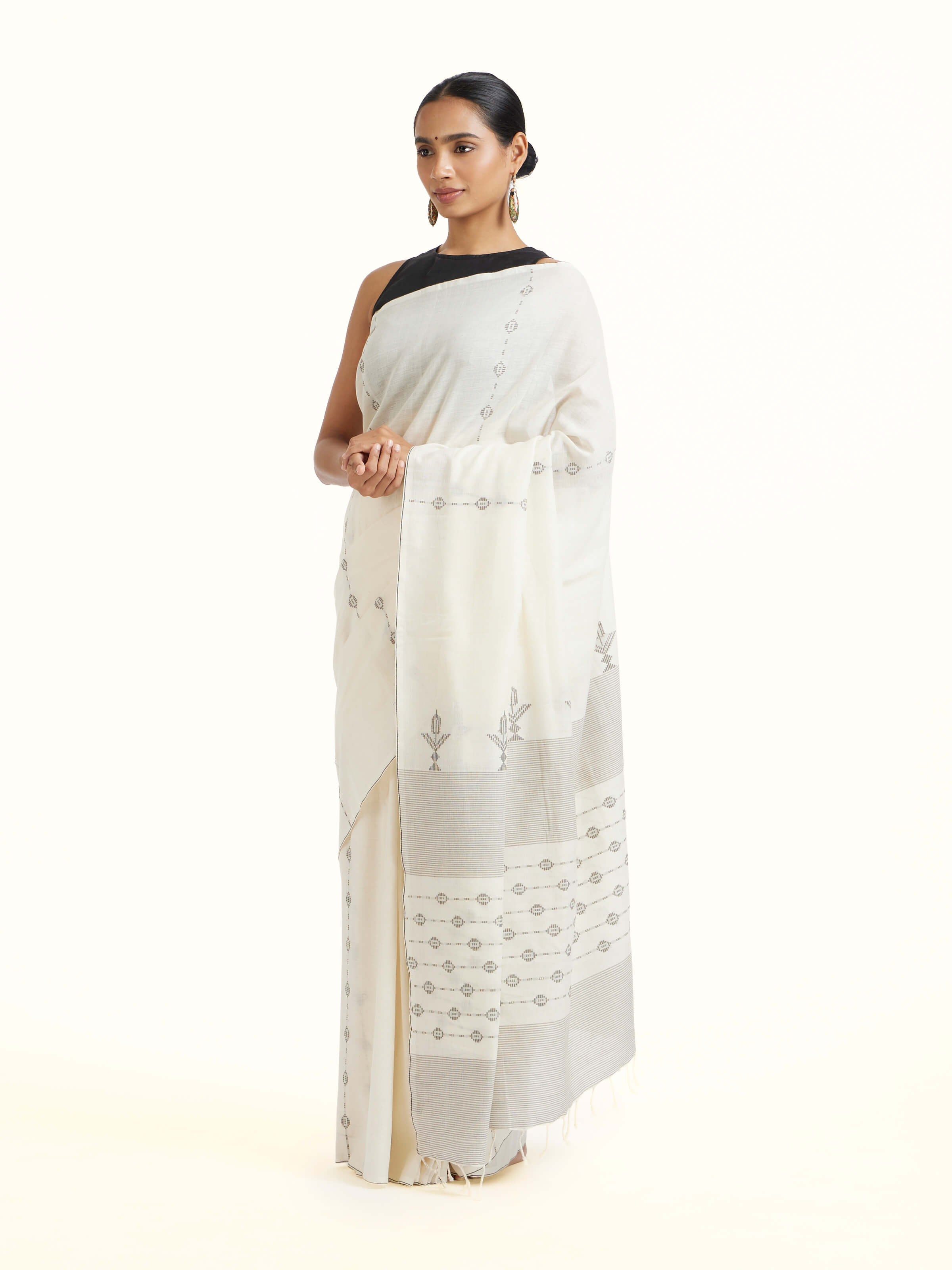 Off-white Cotton Extra-weft Saree