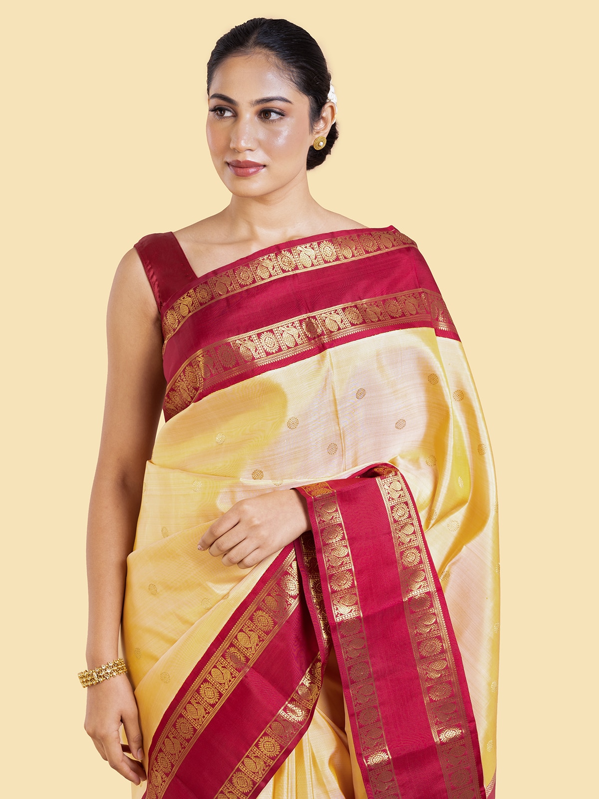 Off-white Silk Kancheepuram Saree