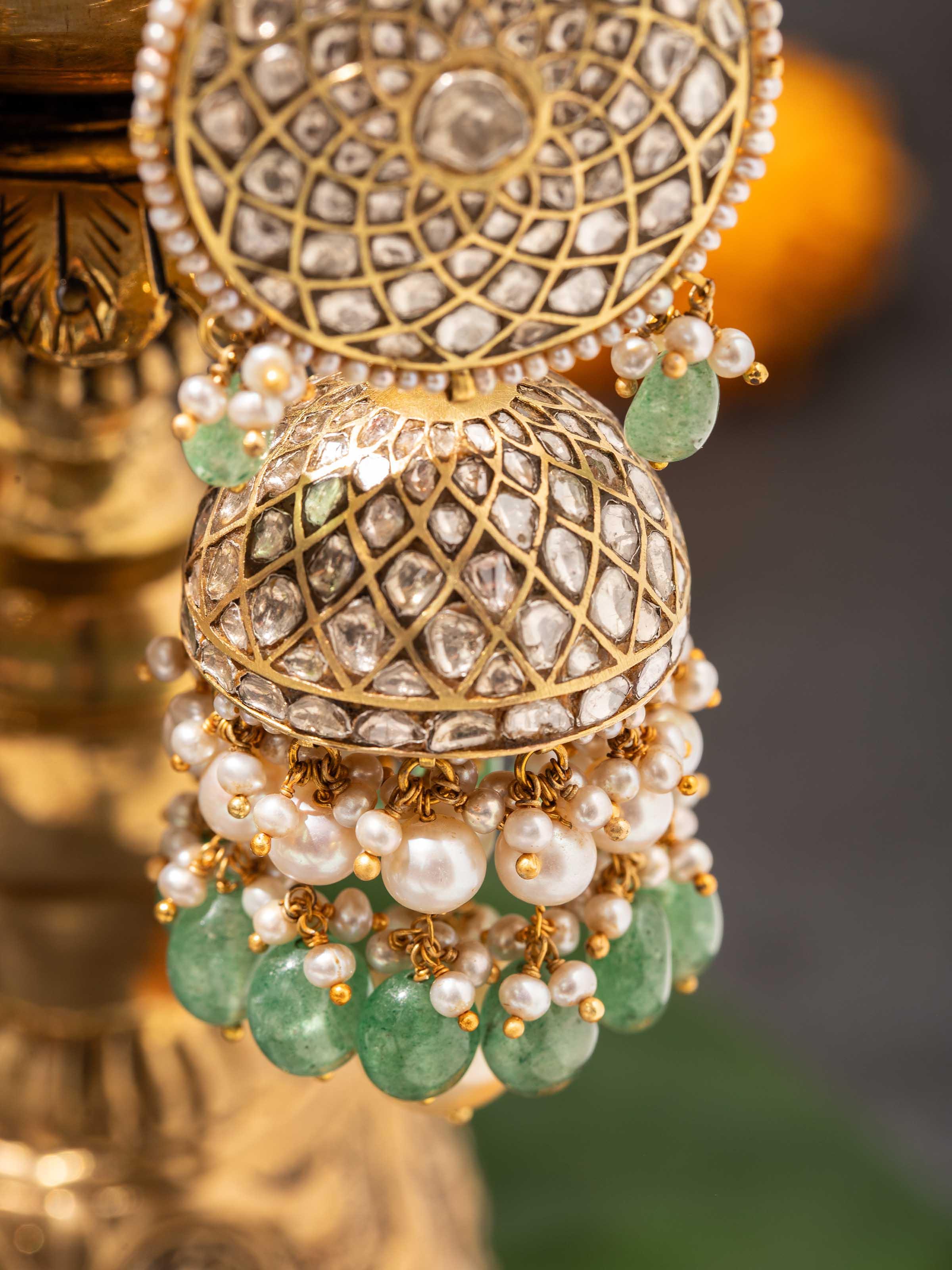 Thappa 18 Karat Gold Jhumkas