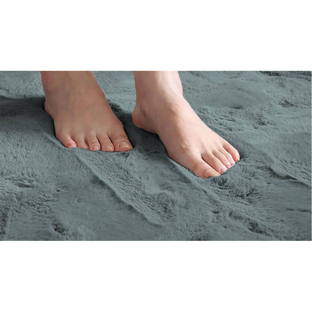 Rayne Green Solid Natural Fiber 30x18 inches Anti-Skid Bath Mat