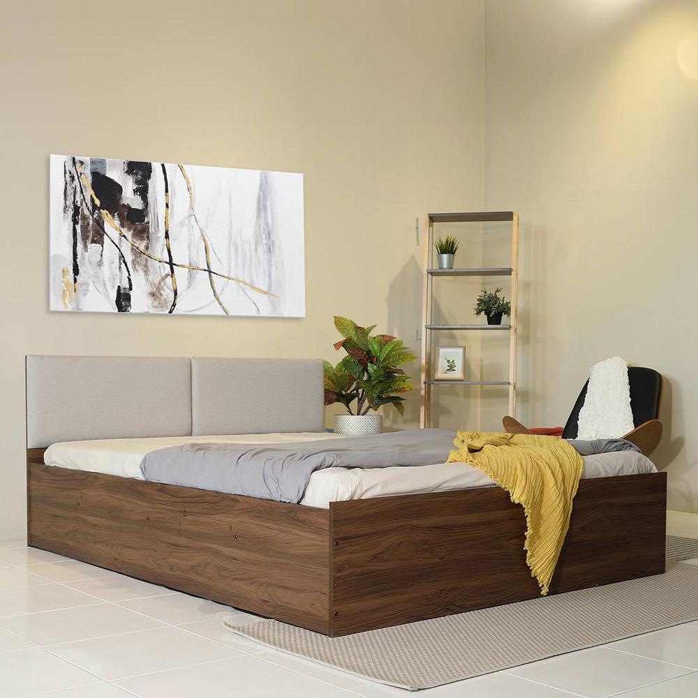 Lush Queen Bed Design 1