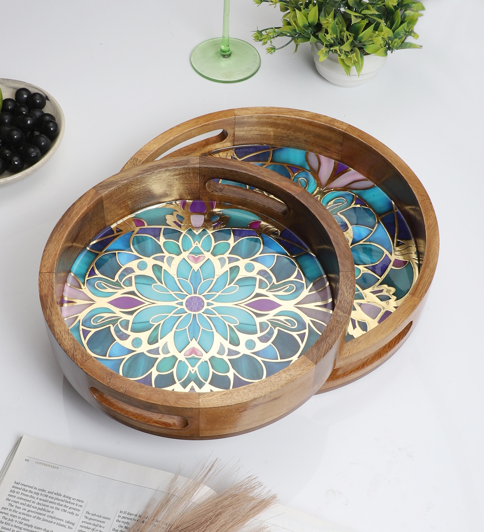 Artisan Mandala Tray Set – Vibrant Blue & Gold Design (Set of 2)