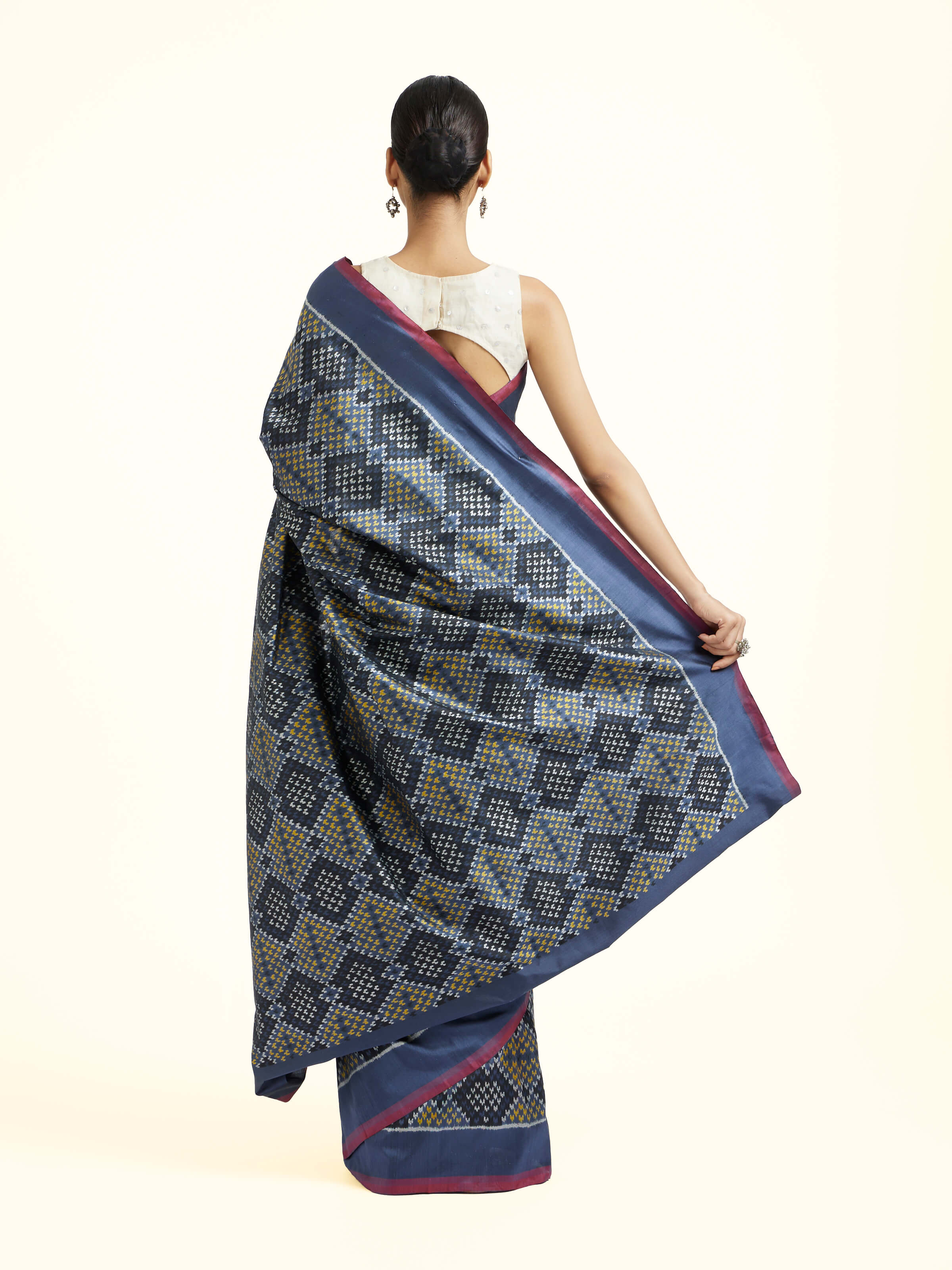 Grey Silk Pochampally Single Ikat Saree