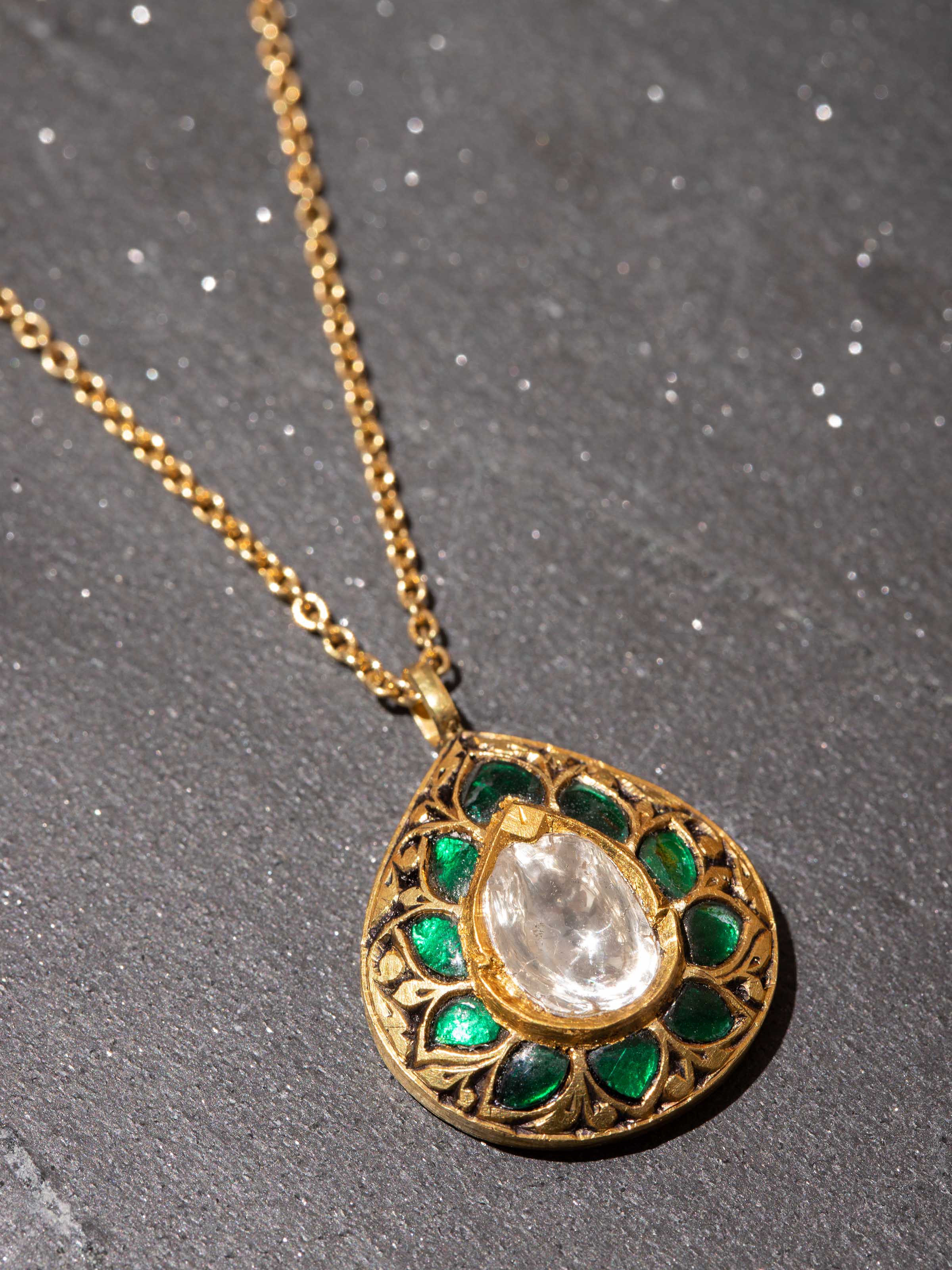 Partash 18 Karat Gold Pendant & Chain