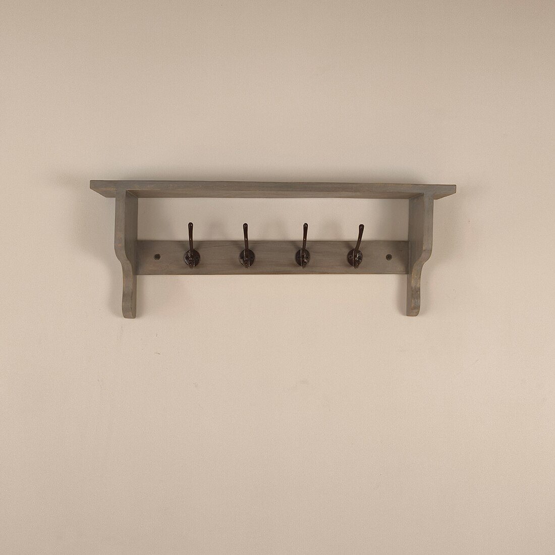 Brentwood Wooden Wall Shelf Organiser With Key Holders