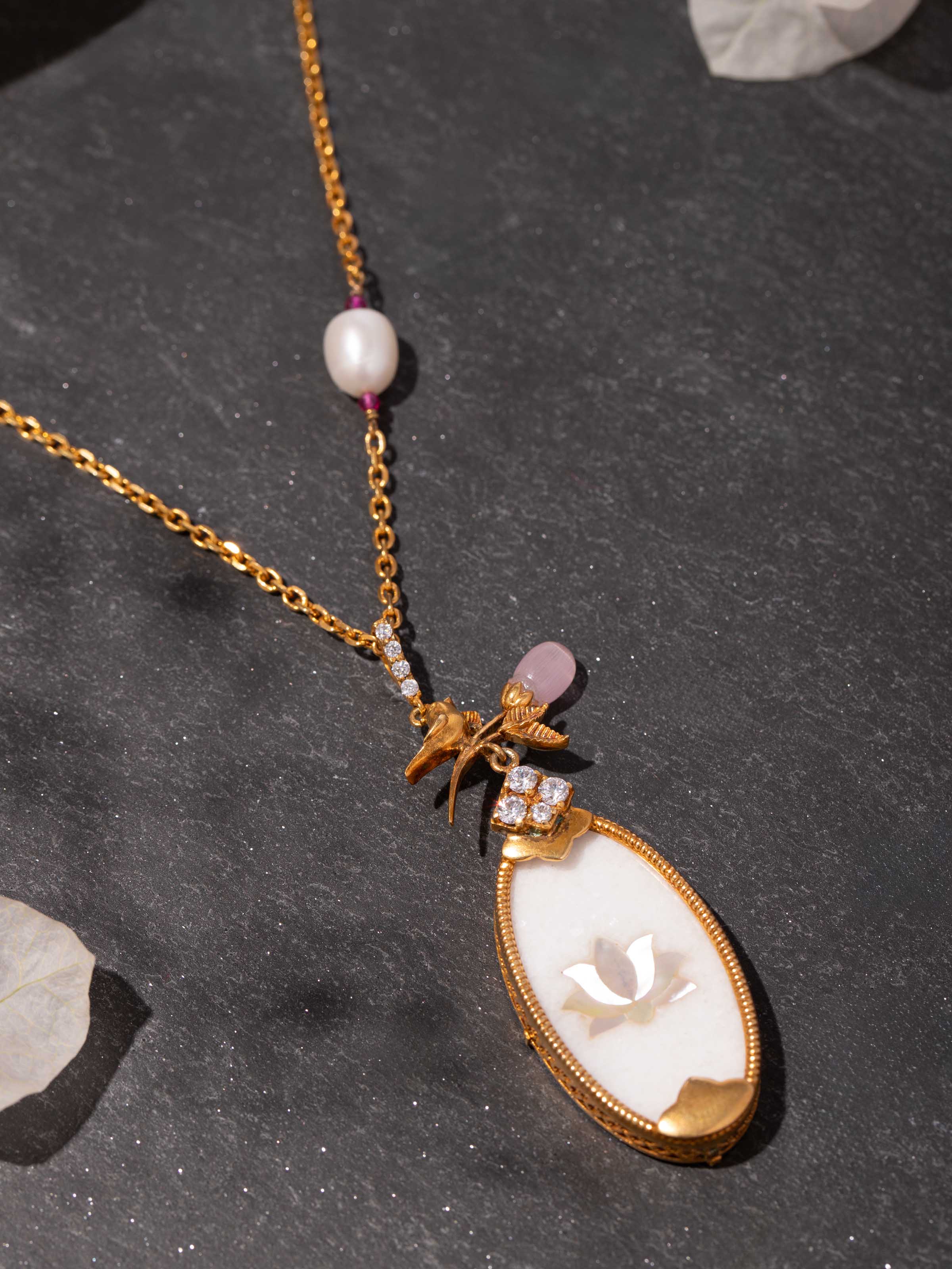 Parchinkari Silver Pendant & Chain