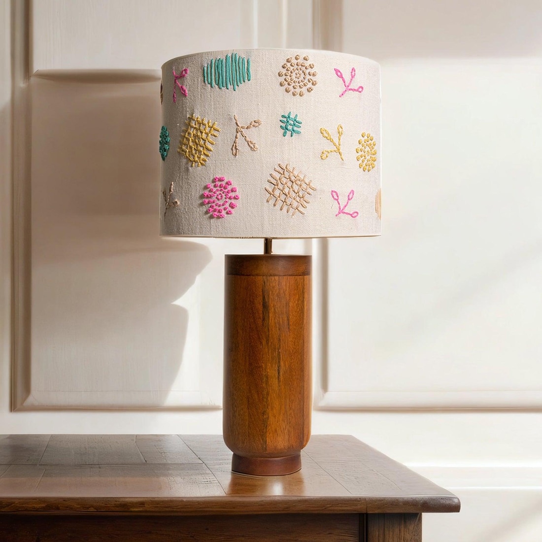 Gesu Table Handcrafted  Lamp with cotton embroidery shade