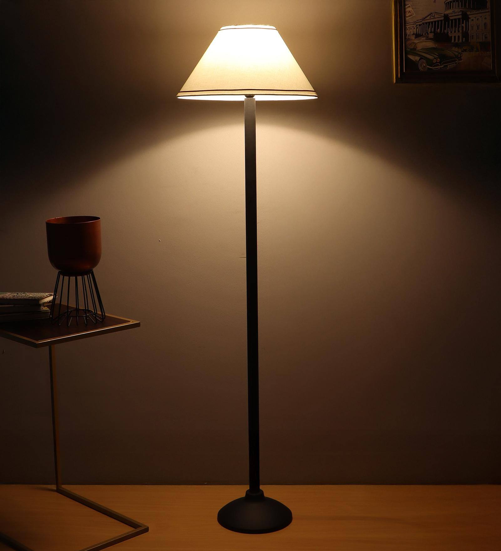 FZ CN Shade Floor Lamp in White Shade
