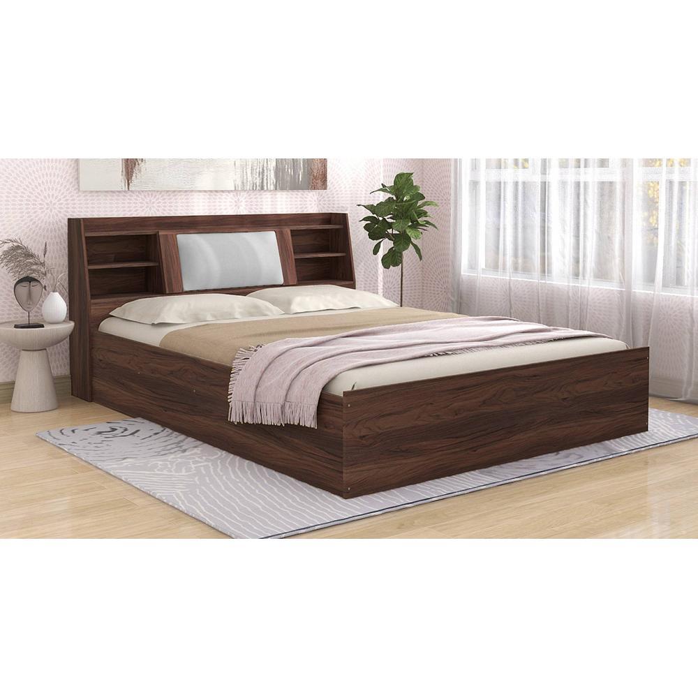 Lavish Center Queen Bed Design 2