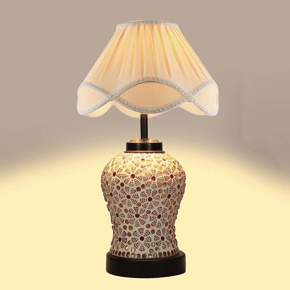 Carmen Vintage off-white Glass Shade Table lamp with Iron Base