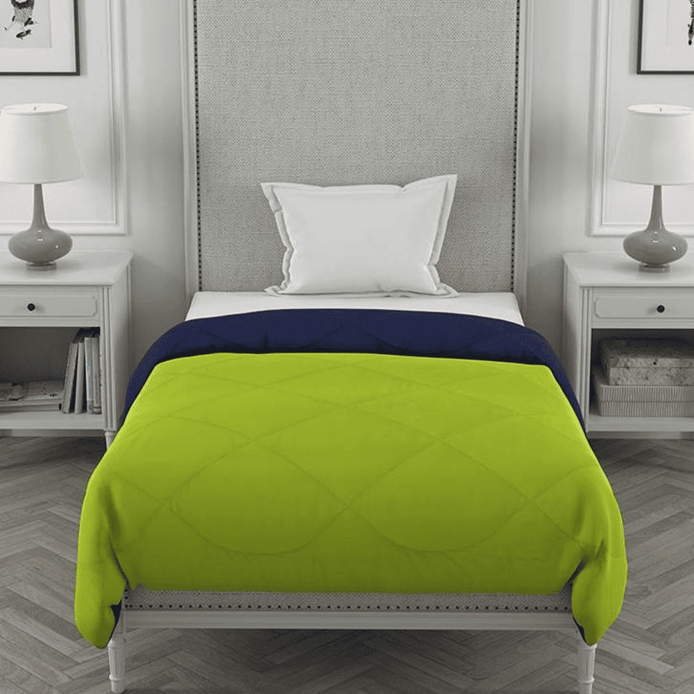 Ekiya 
Navy Blue-Parrot Green Solid 250 Gsm Microfiber Single Bed Comforter