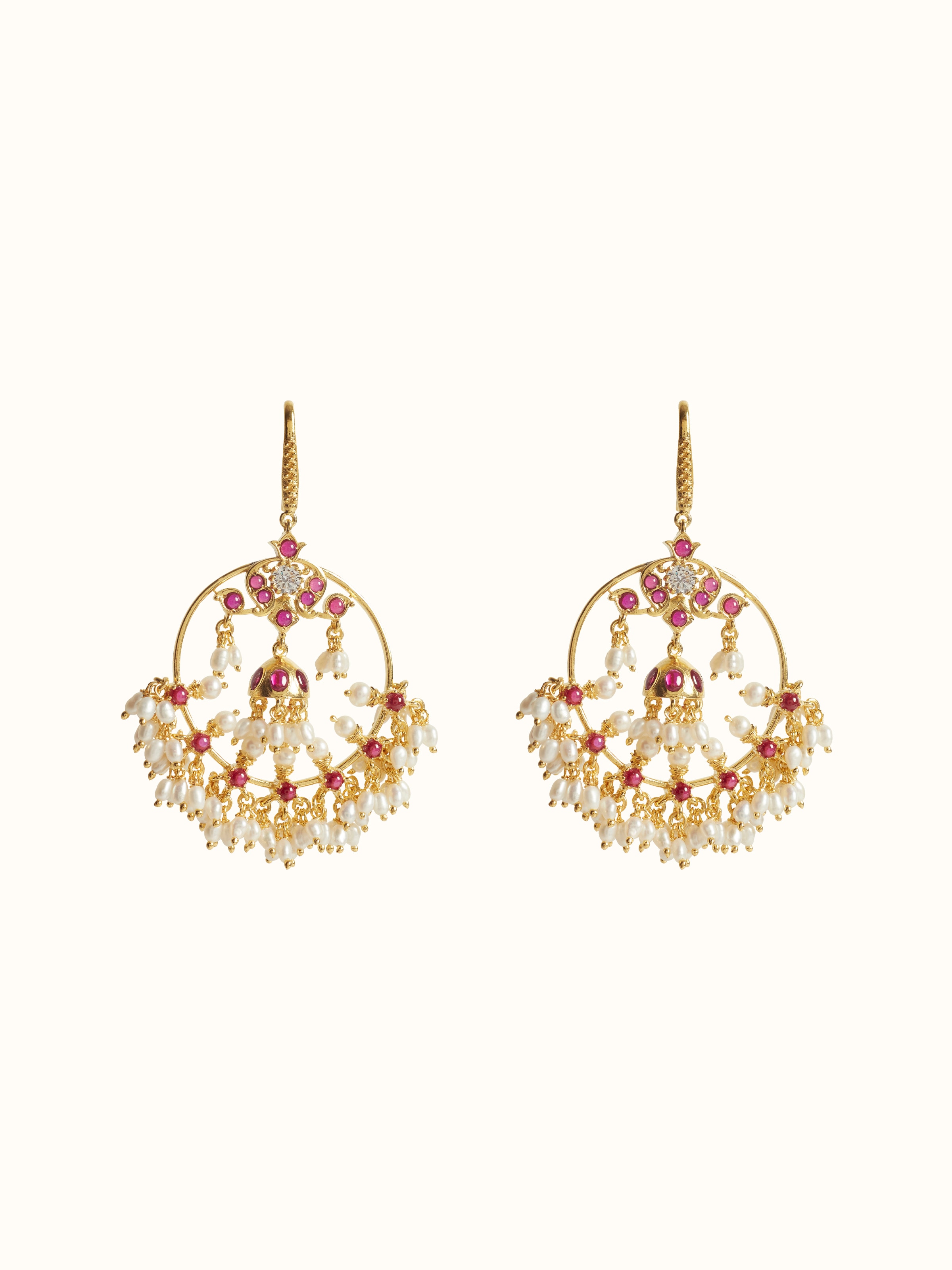 Front view of Jadau 18 Karat Gold Choker