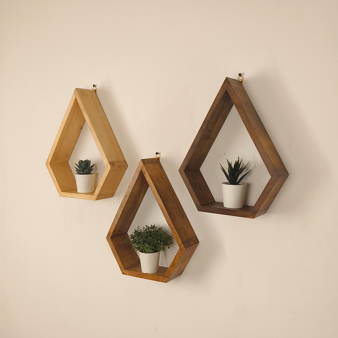 William Iii Diamond Shaped Set Of 3 Wooden Wall Shelves