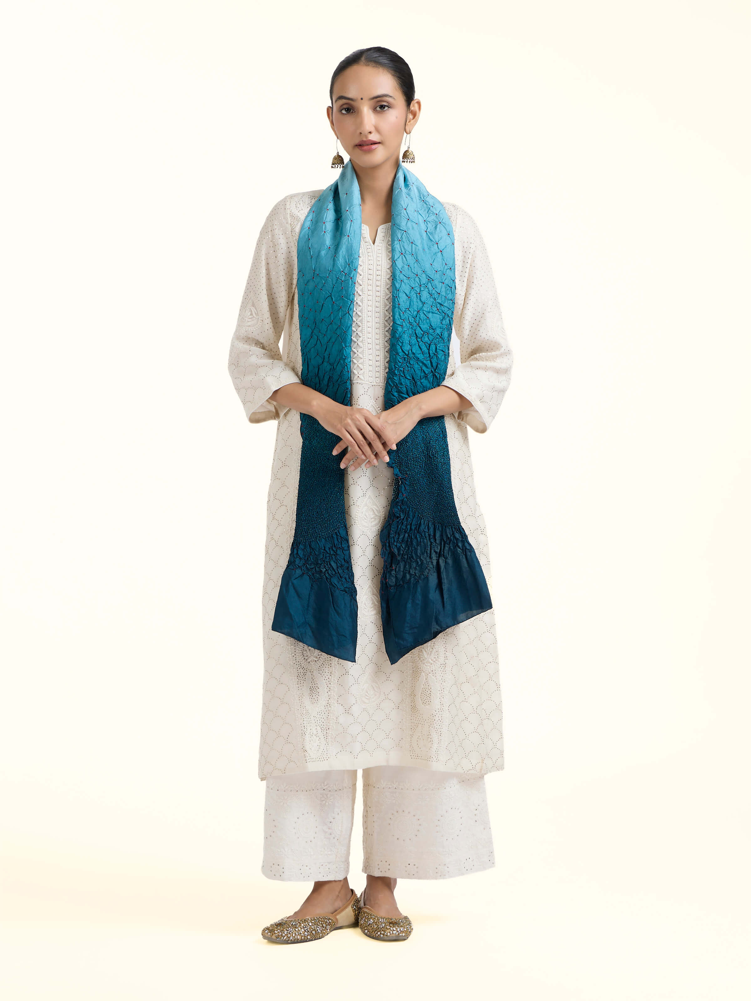 Front view of Teal Bandhani Tie & Dye Silk Stole showcasing its traditional craftsmanship and design