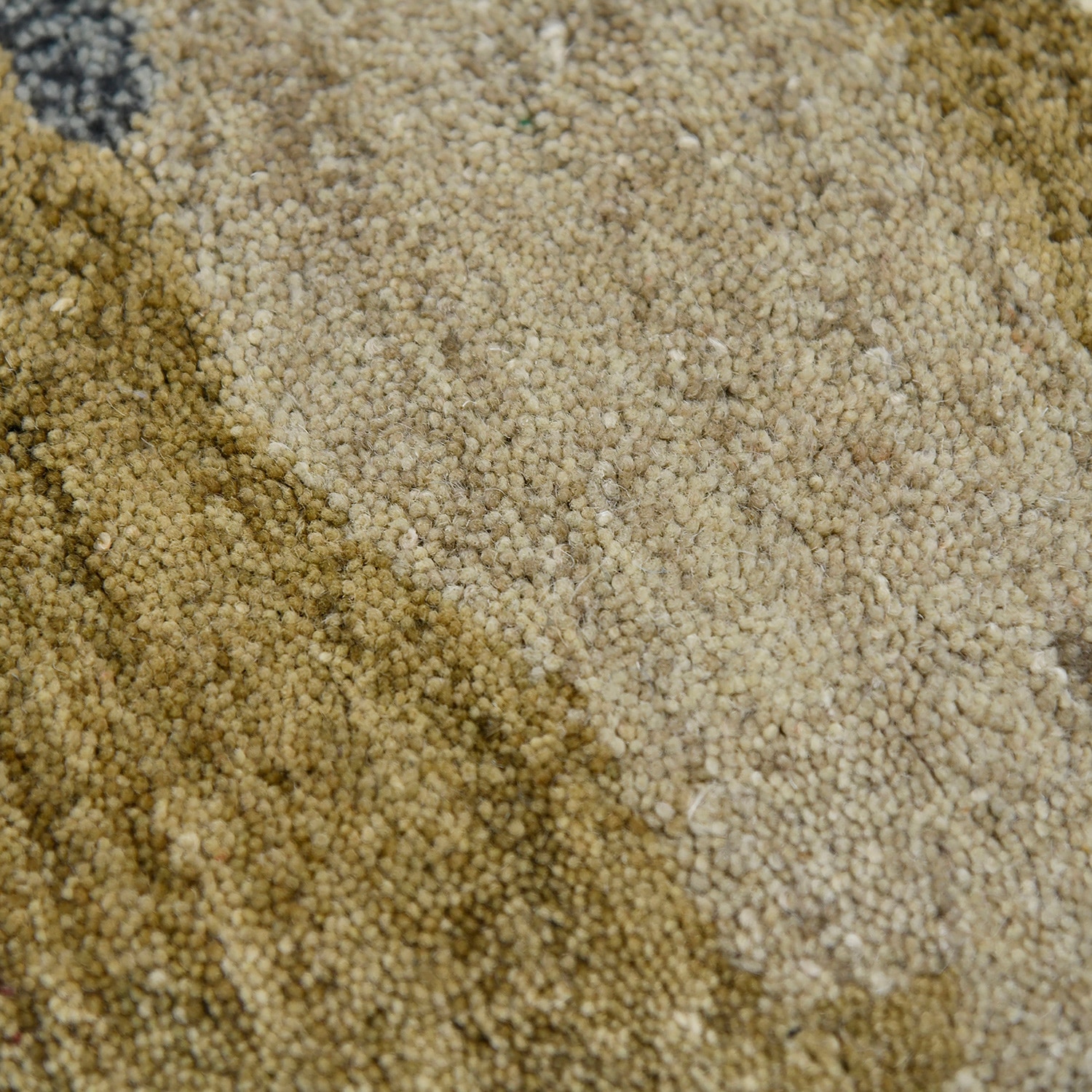 Willa Water Blue Abstract Hand-Tufted Viscose 6X4 Feet Carpet