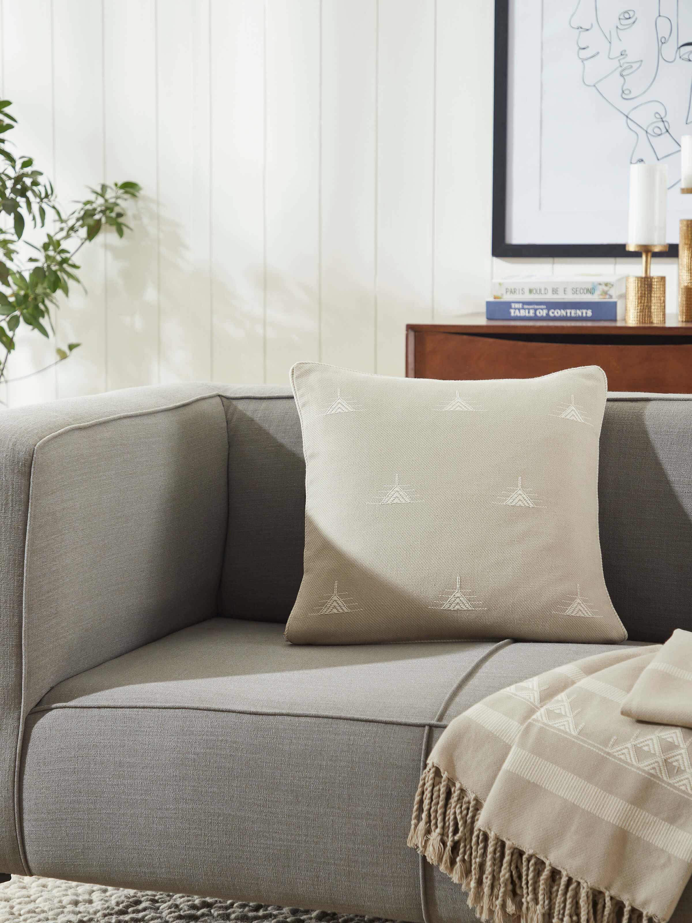 Godna Beige Buta Cotton Handwoven Pattu Cushion Cover