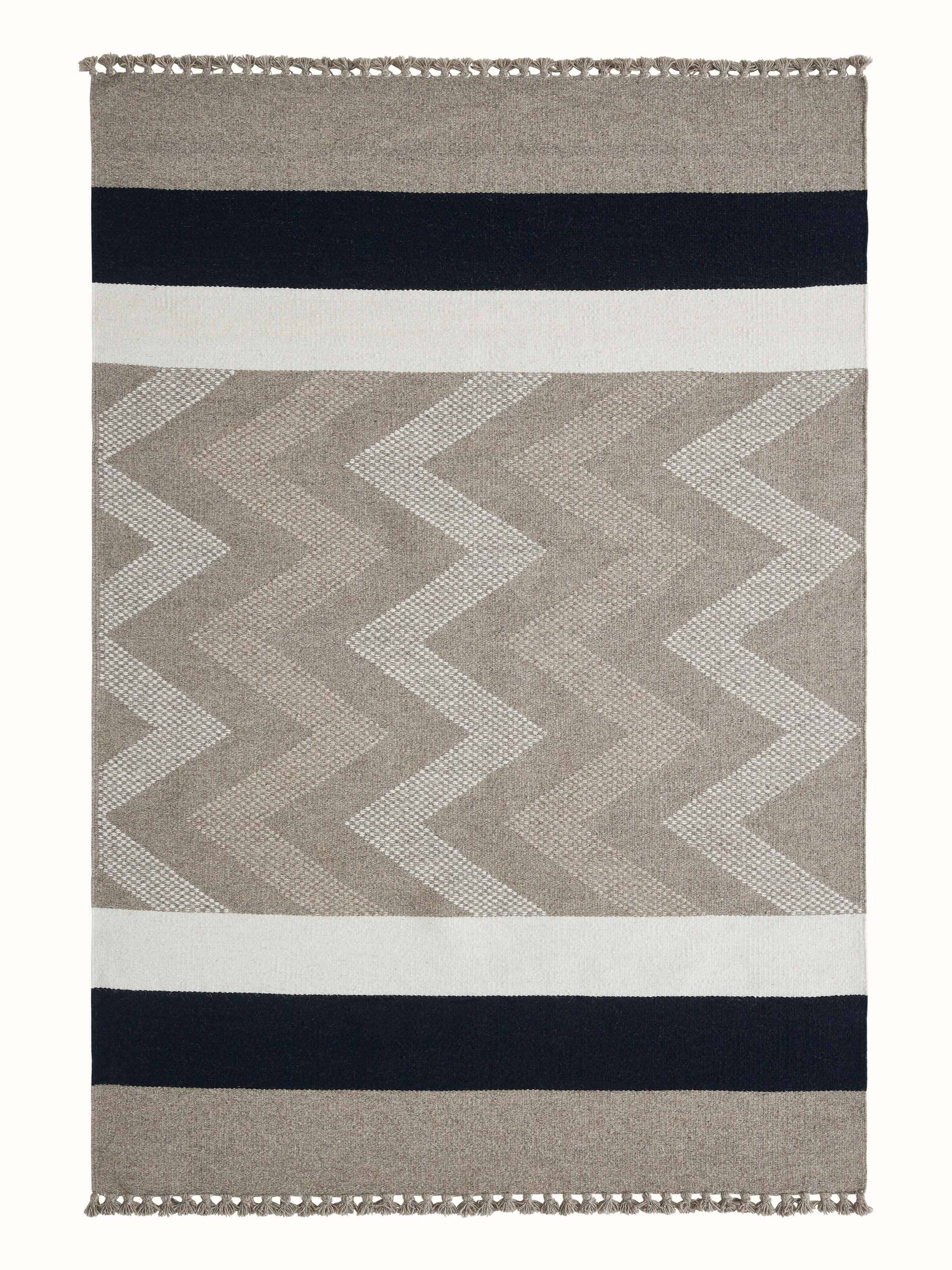 Full view of Textured Chevron Grey Melange Jawaja wool & cotton handloom dhurrie (4x6 ft), showcasing its chevron pattern and texture.