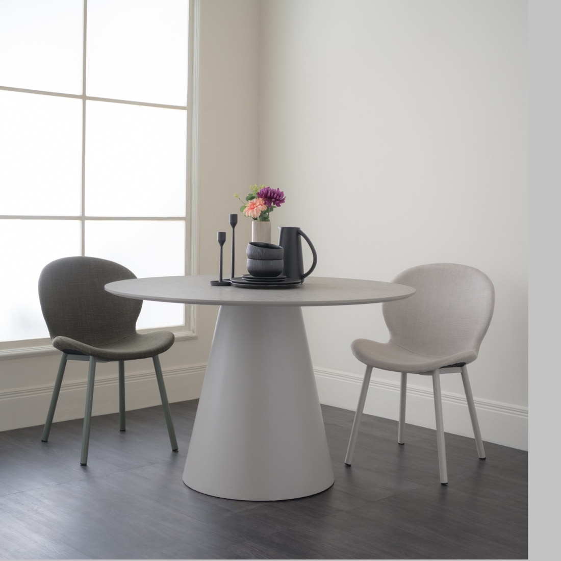 Scandinavian Navon Dining Chair Green Finish - Nestnordic