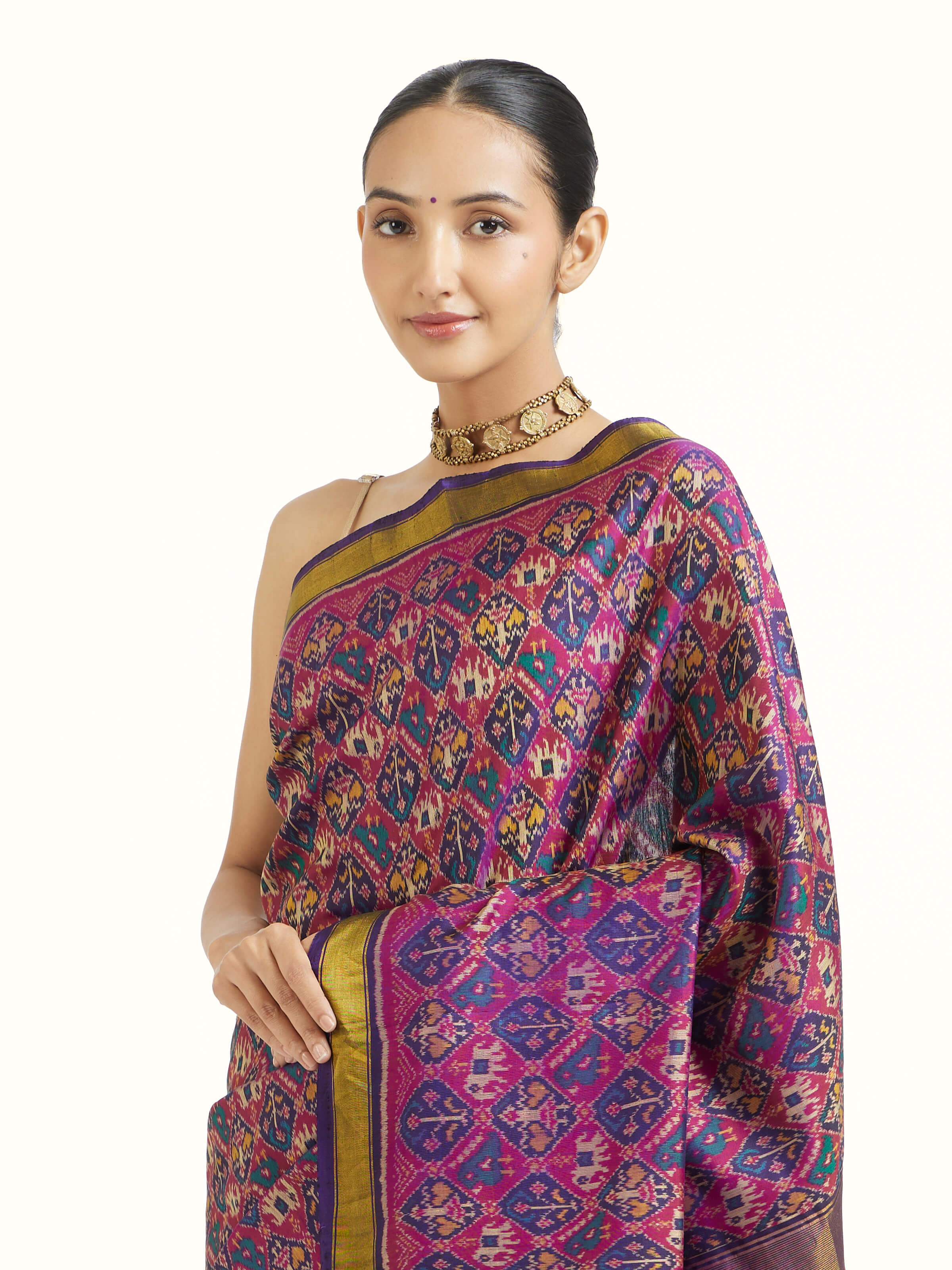 angled view of rajkot micro patola saree