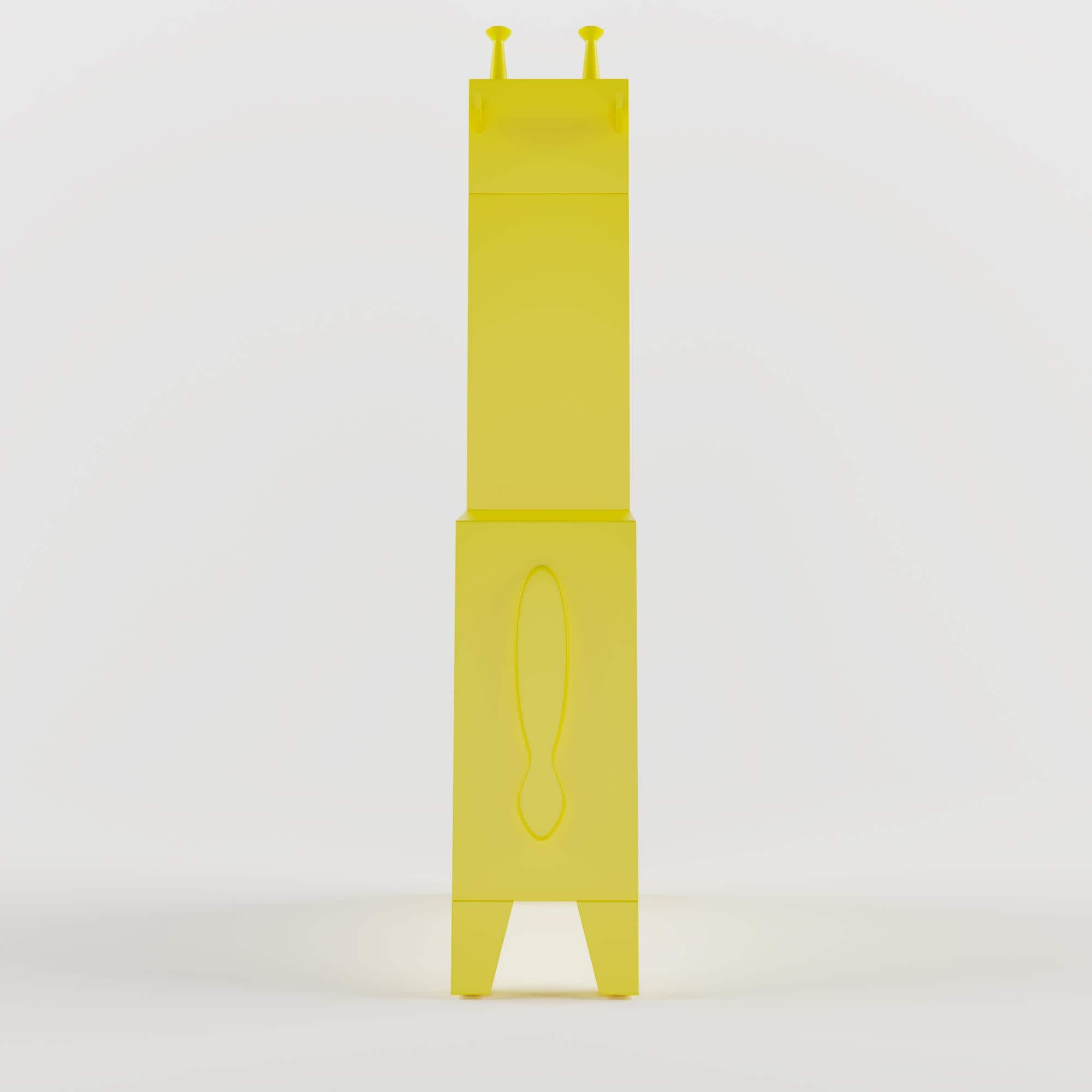 Melman The Giraffe Bookshelf In Yellow Colour