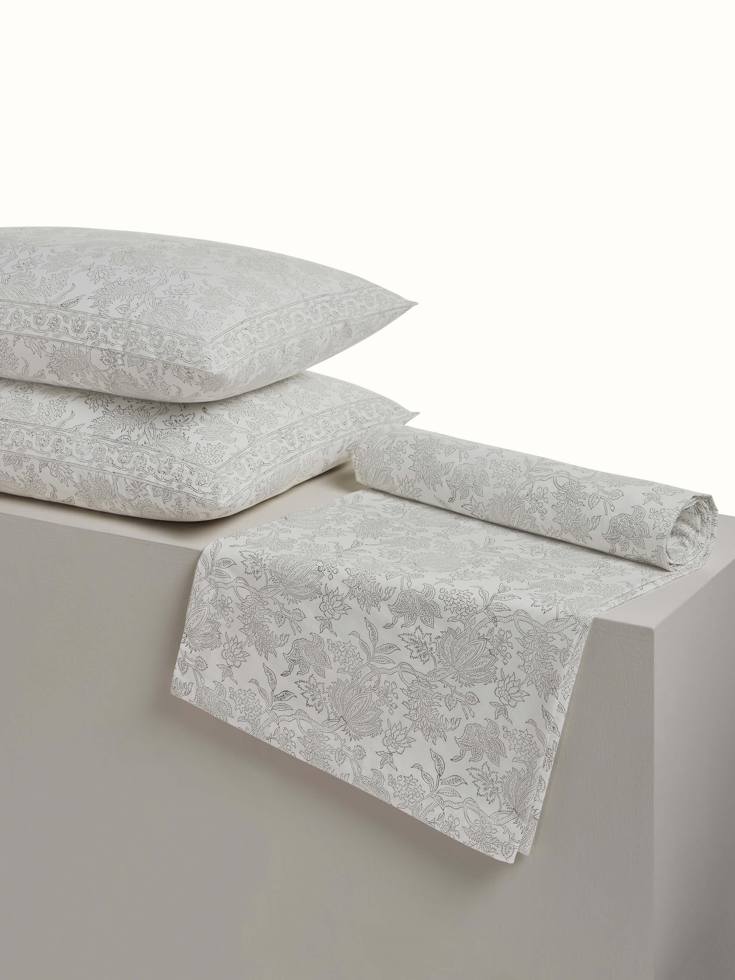 Kairavam Green Floral Cotton Sanganeri Hand Block Print Queen-size Bedsheet Set
