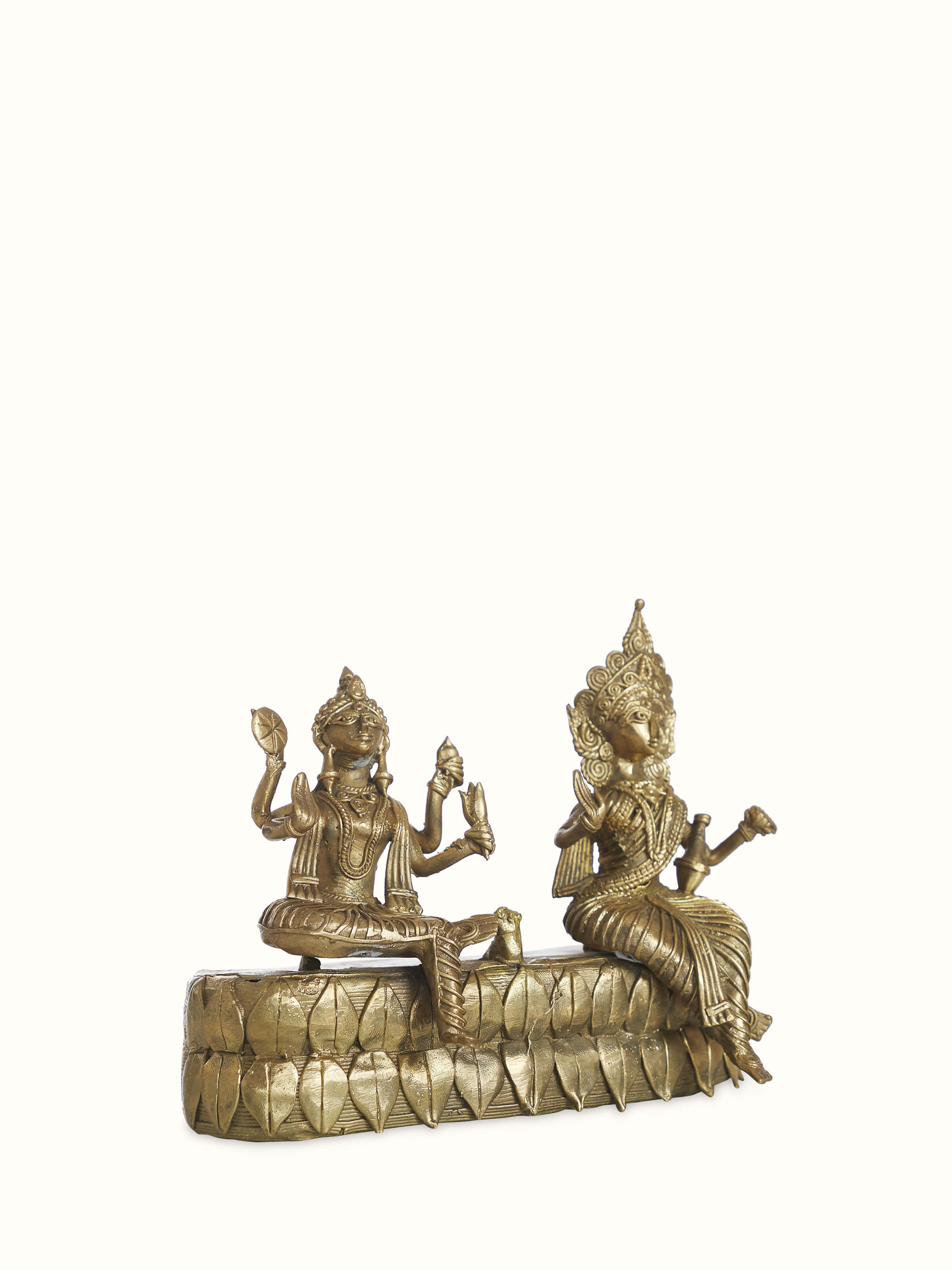 Dhokra art brass Shiva Parvati idol – angled view