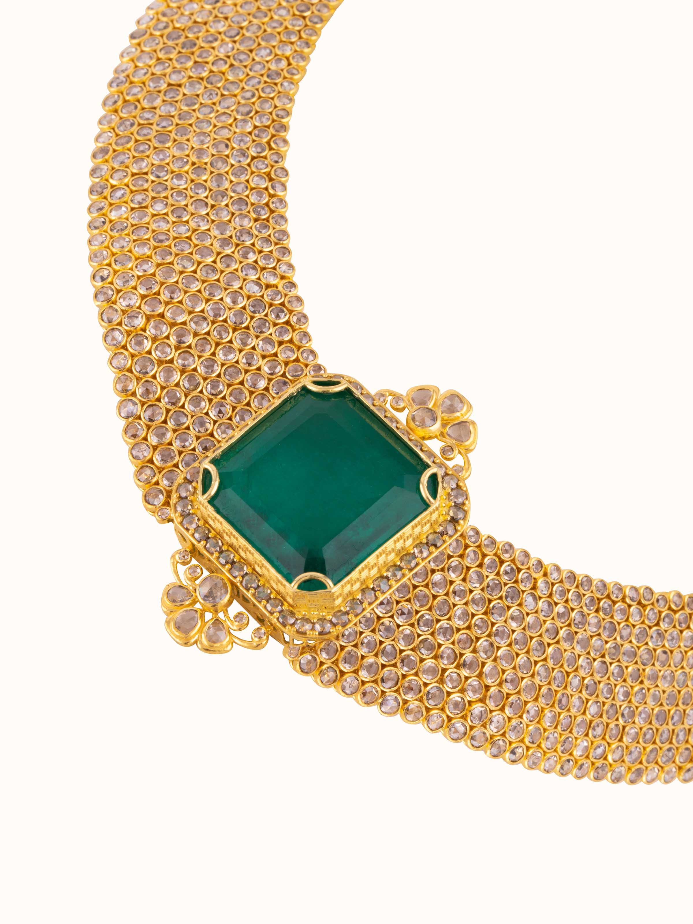 Close-setting 18 Karat Gold Choker