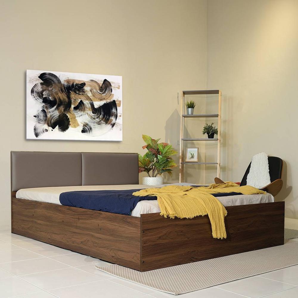 Lush Queen Bed Design 7