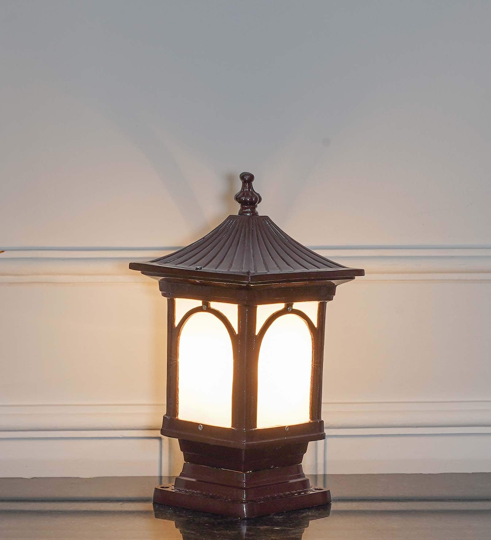 WINCHESTER Brown Finish Outdoor Pedestal Gate Light