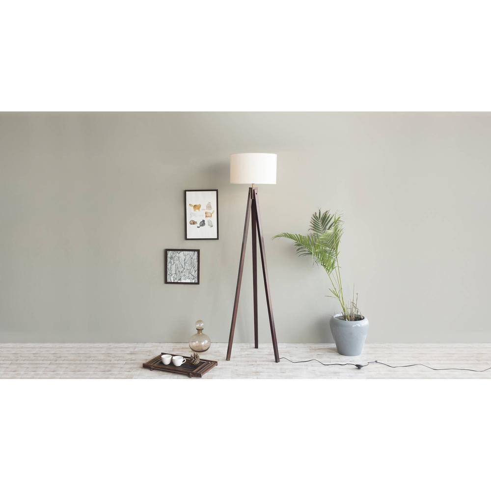 Zetta Floor Lamp