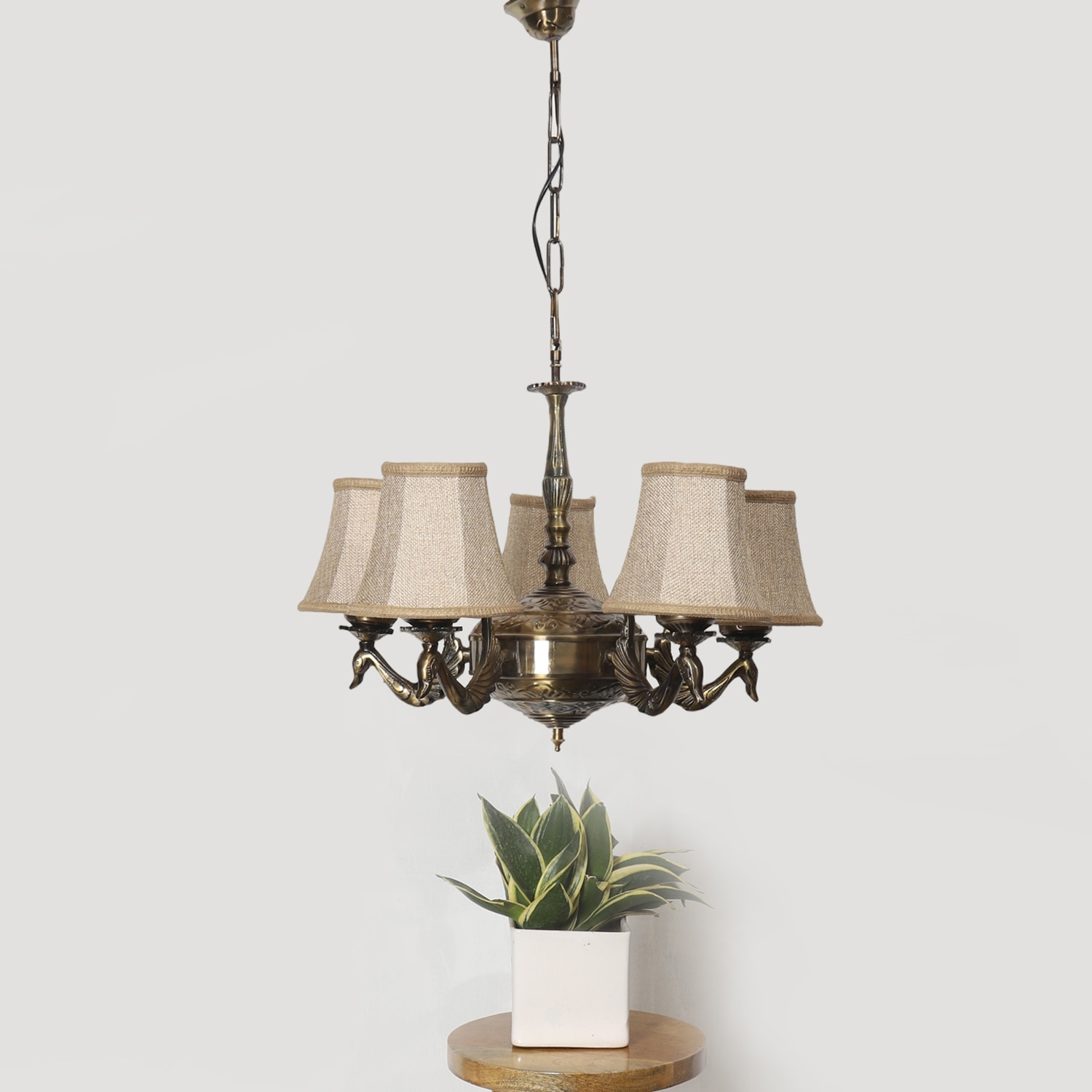 Devansh Gold Wall Mounted Lamp With Off-White Cotton Shade