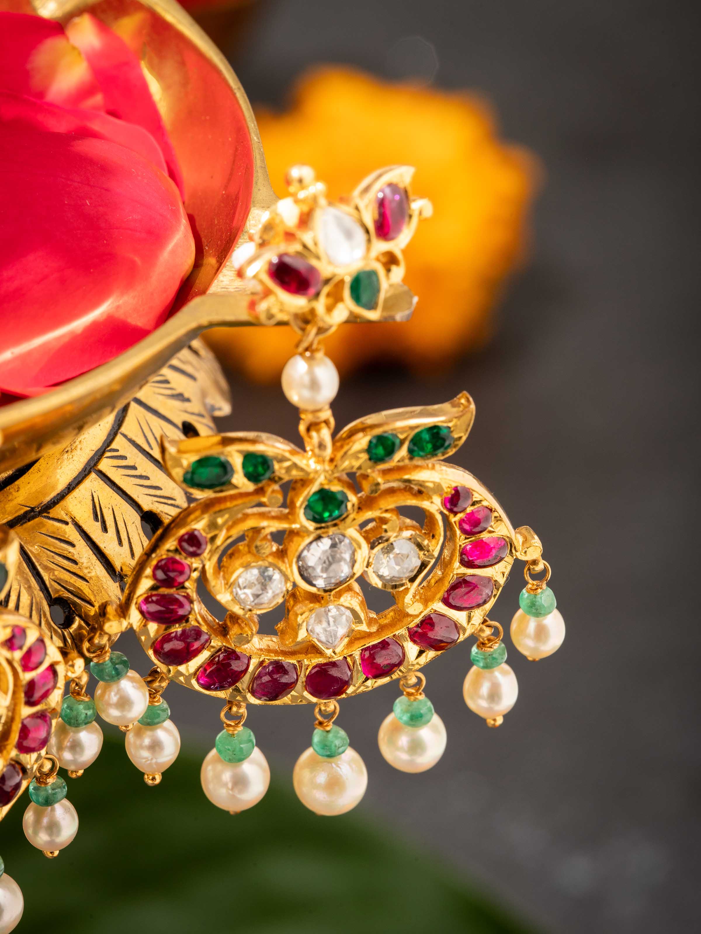 Kundala Velai 22 Karat Gold Drop Earrings