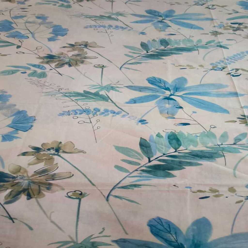 White Floral 400 TC Cotton Fitted Super King Size Bedsheet With 2 Pilllow Covers  Threads