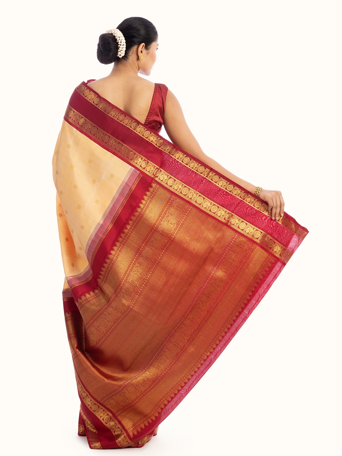 Off-white Silk Kancheepuram Saree