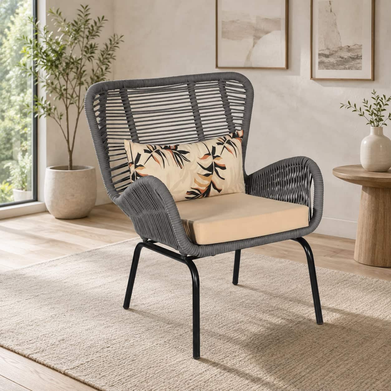 Patio Breeze Chair In Black Finish