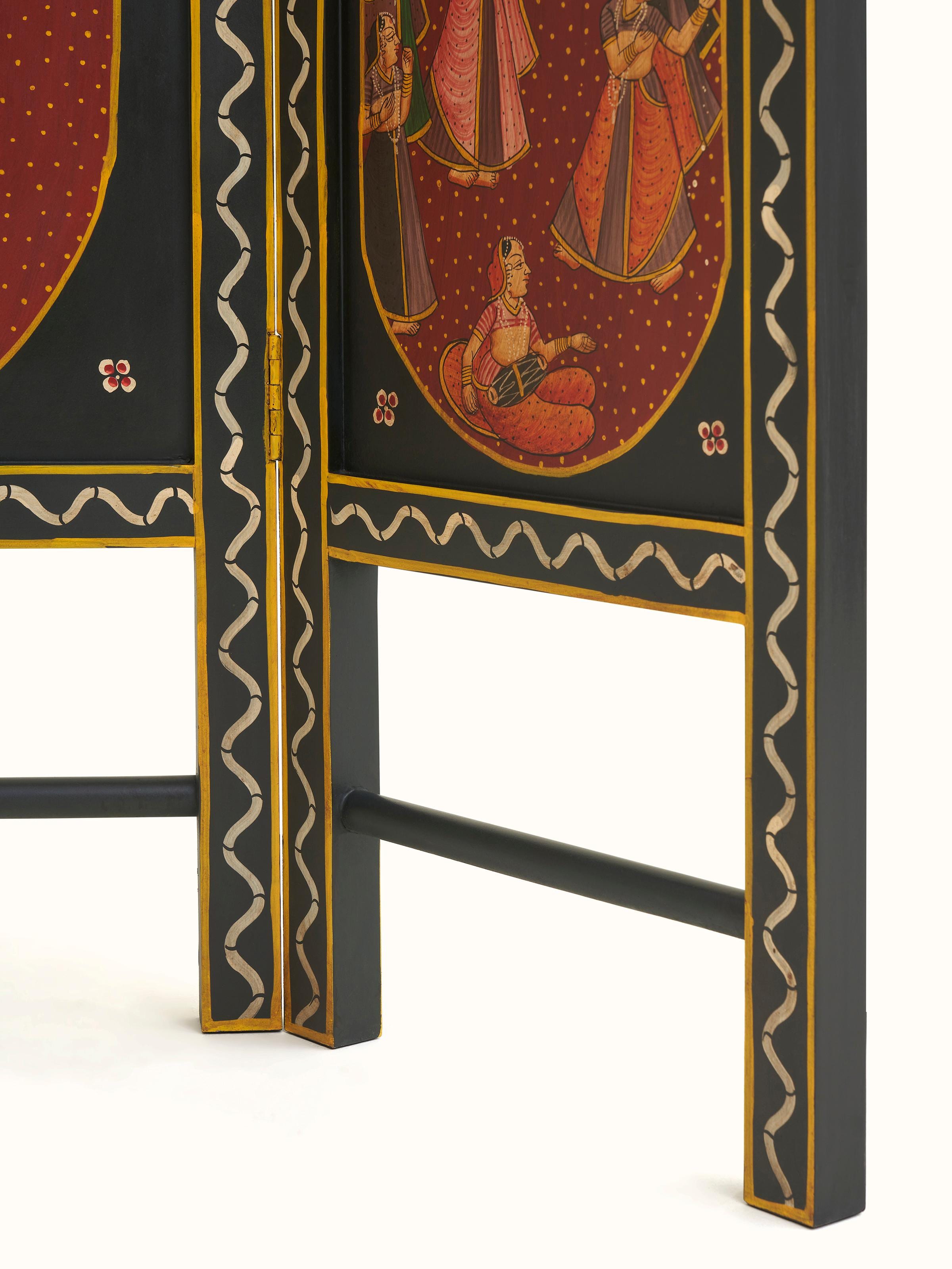 Detailed view of the miniature painting partition screen's edges, highlighting the fine craftsmanship and ornate design.