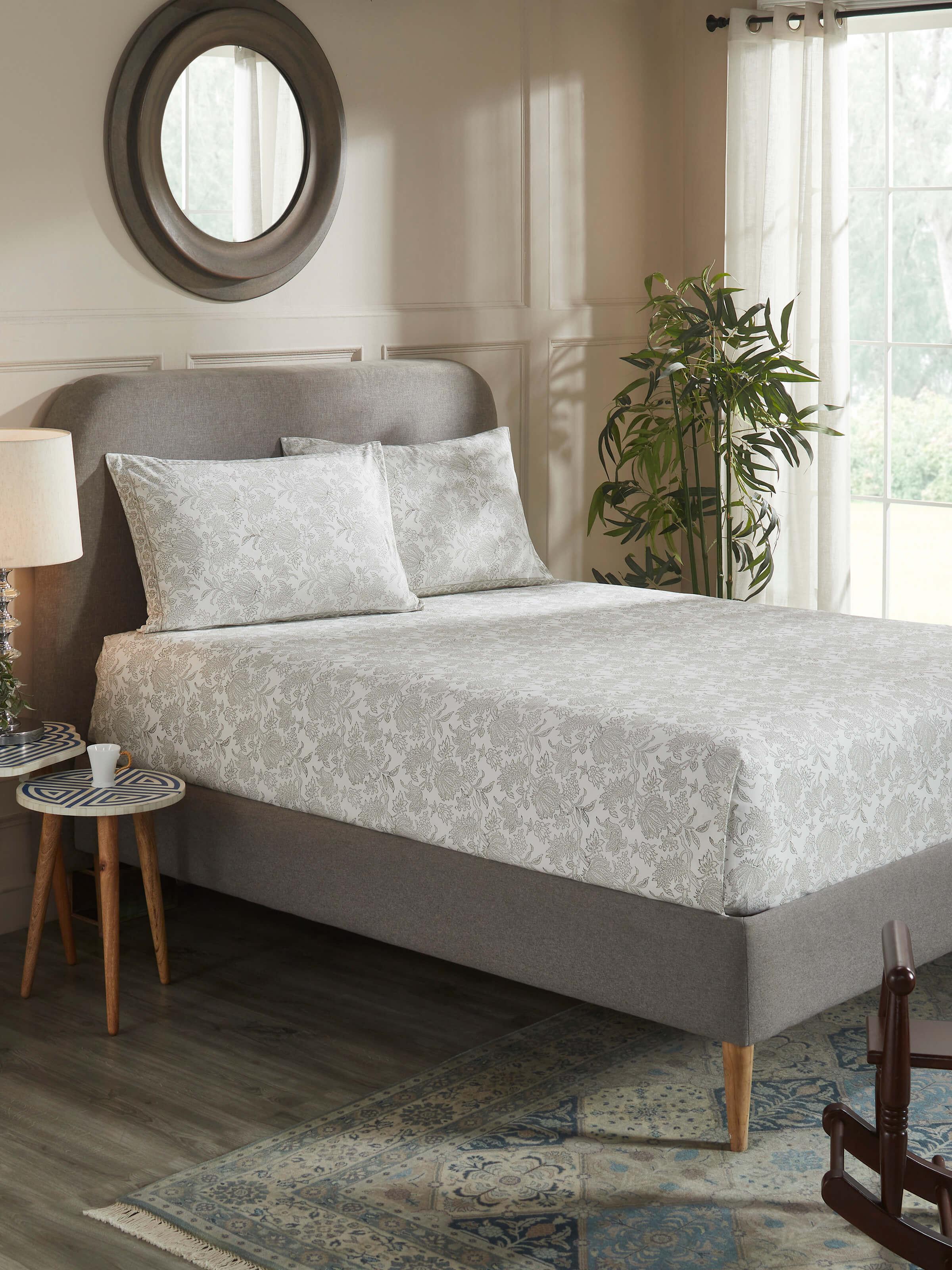 Kairavam Green Floral Cotton Sanganeri Hand Block Print Queen-size Bedsheet Set