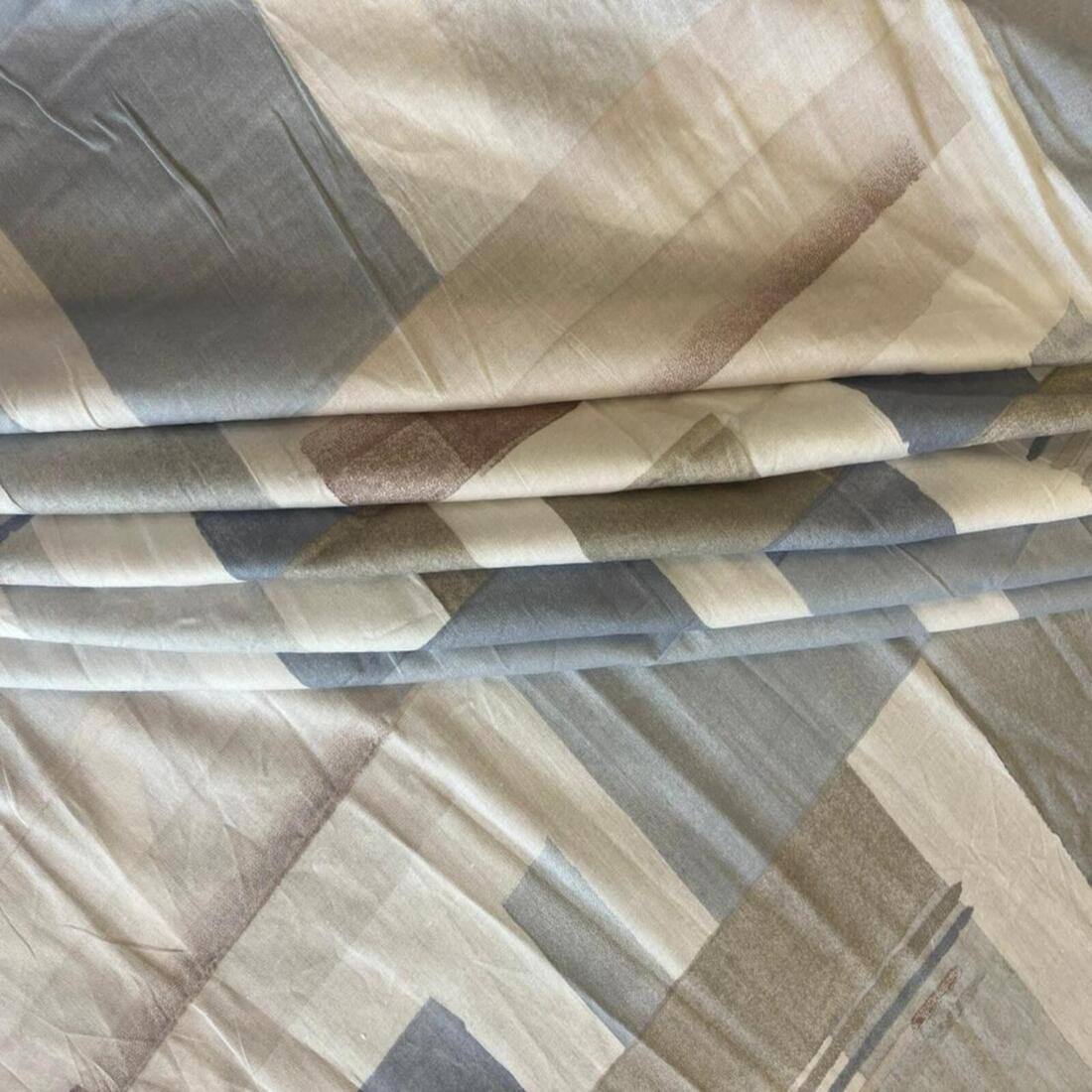 Threads Silky Touch Premium Super King Size Flat Bedsheet 275 x 275 cms