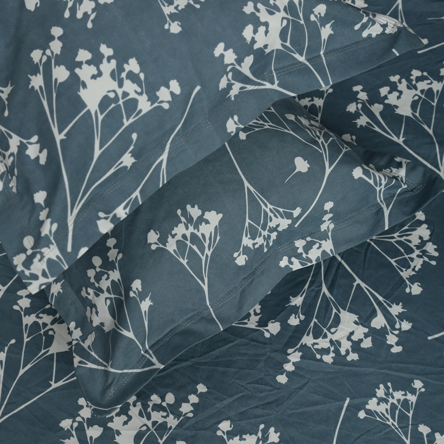 Blue Floral 180 TC Fitted 1 King  Bedsheet with 2 Pillow Covers