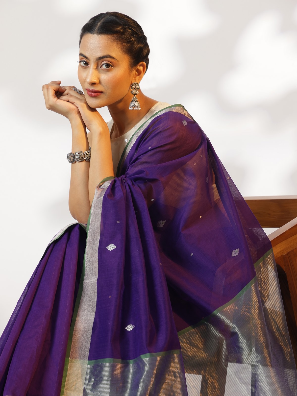 Detailed side view of Anika cotton silk Chanderi saree showcasing craftsmanship