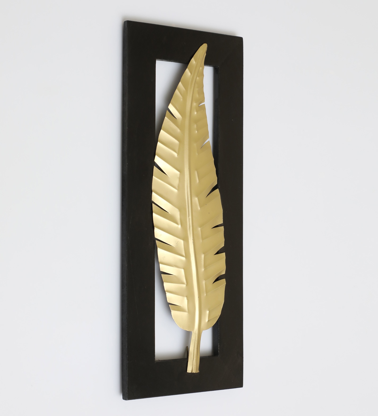 Vantara Abstract Metal Wall Decor in Gold Set of 1 - Vedas Exports