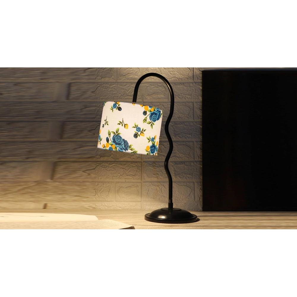 Multi cotton Zig Zag Curvy table lamp with Iron Base (SP35)