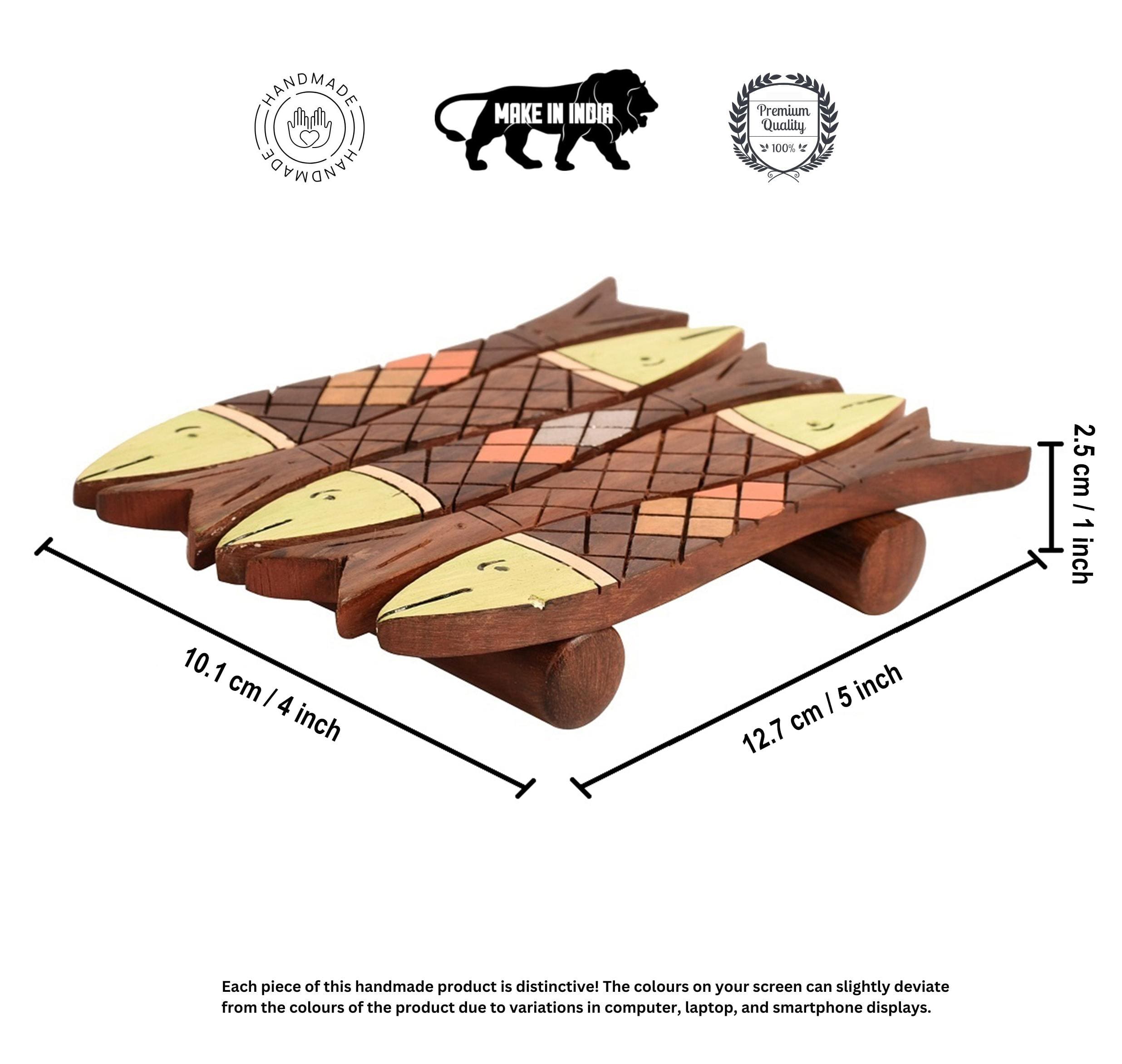 Coaster Wooden Handcrafted Fish Small with Tribal Art (Set of 2) (5x4")