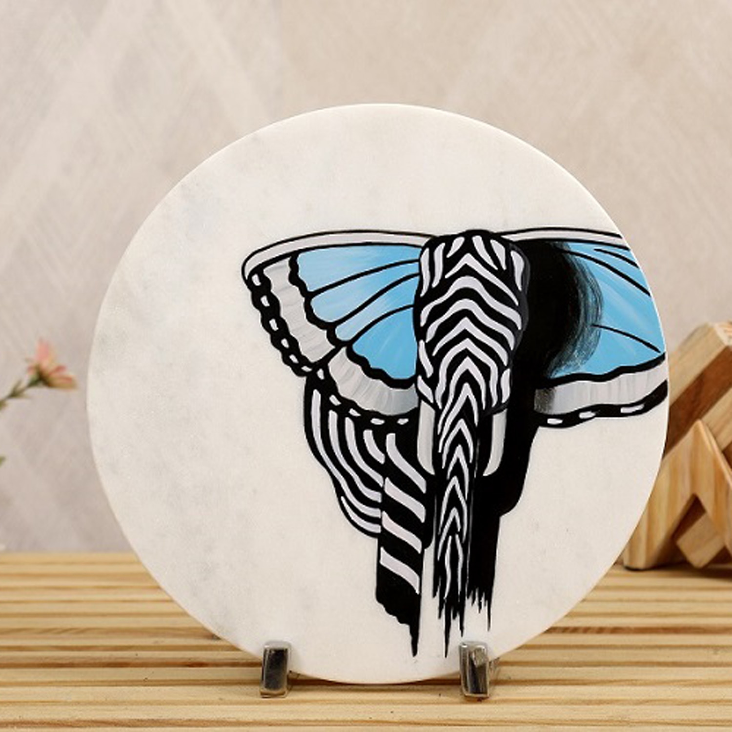 posh n plush Ravishingly Royal Marble Showpiece-picture-18
