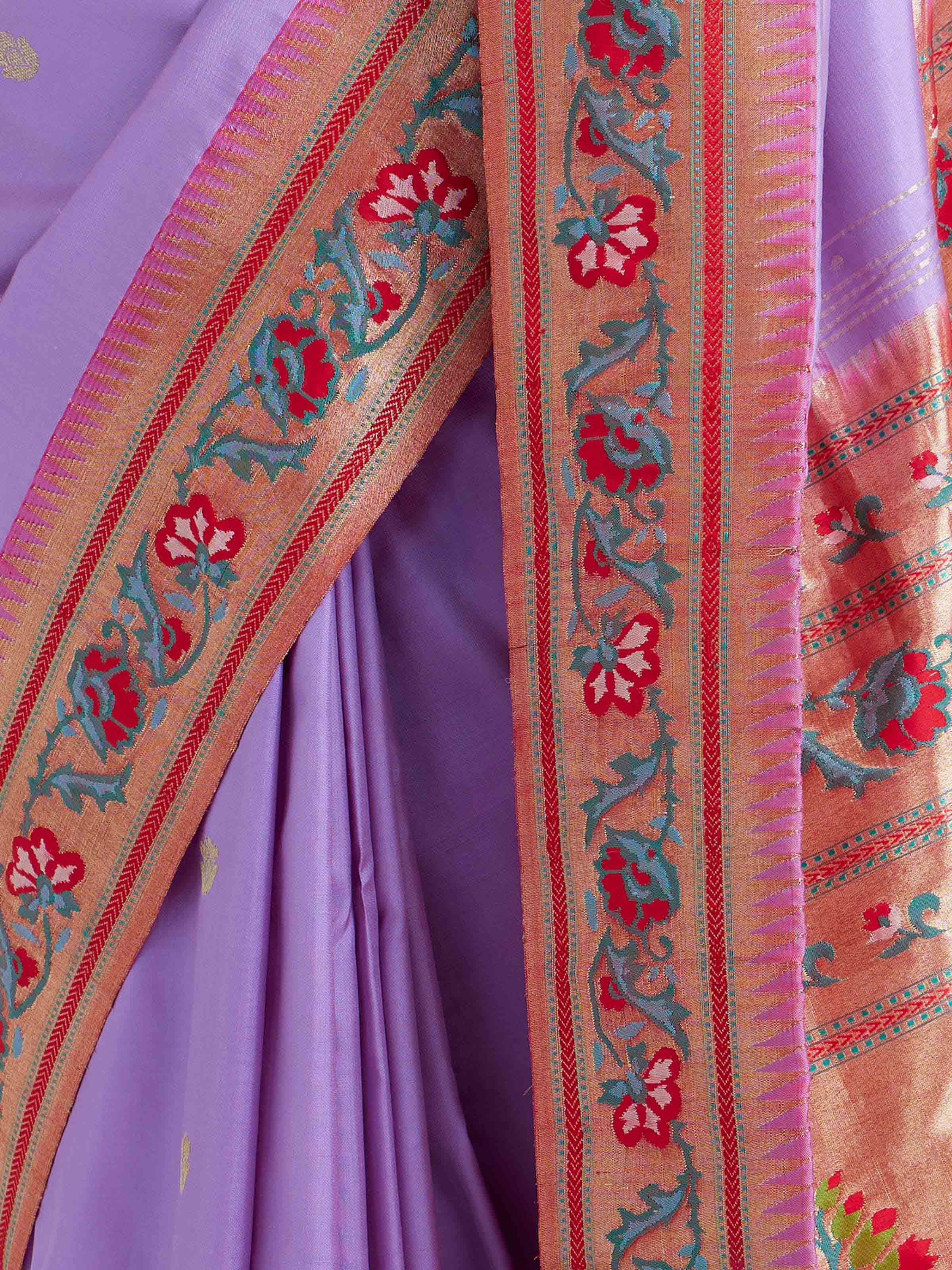 Detail view of Babitha silk Paithani saree showing intricate weaving