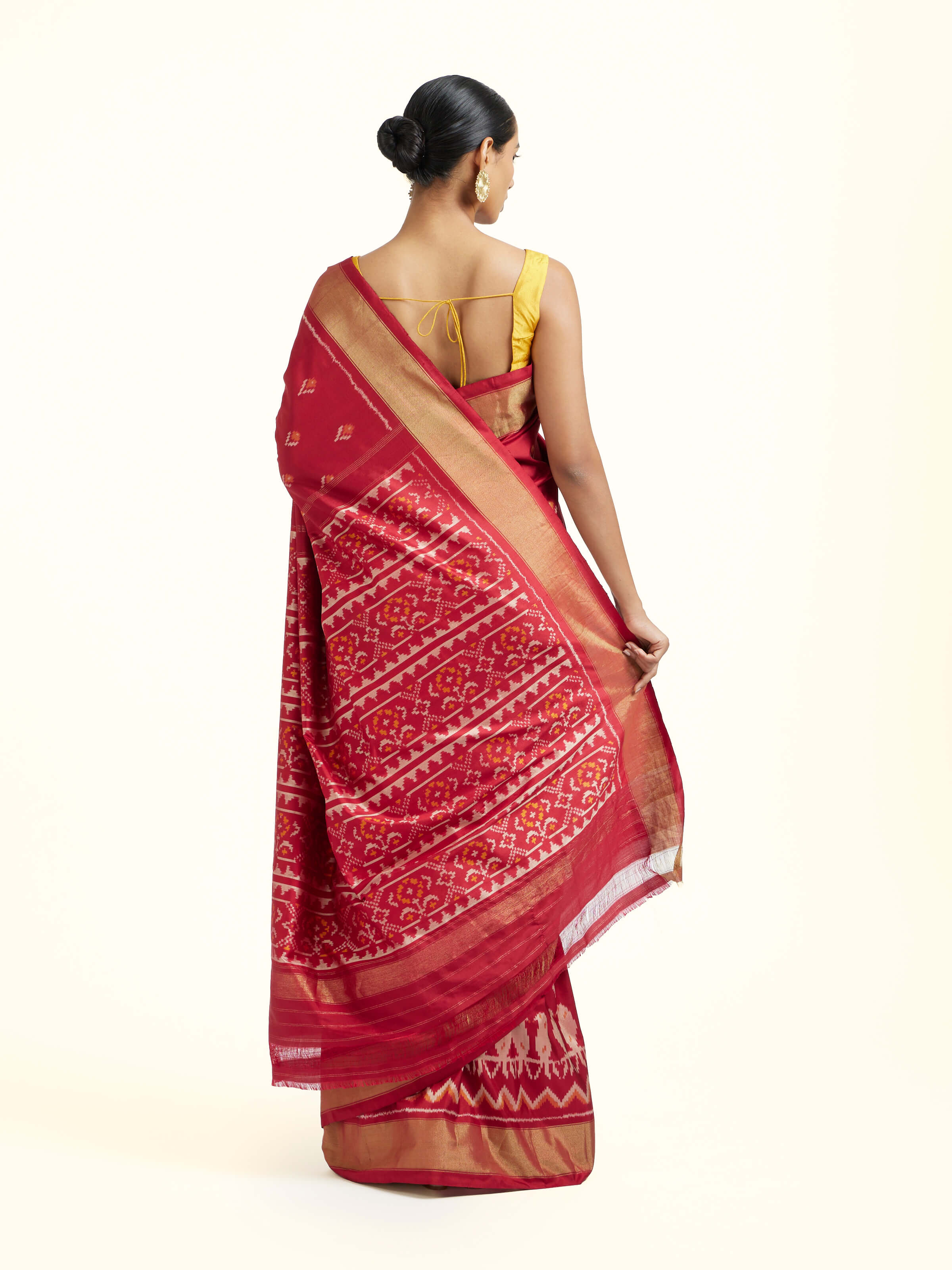 Red Mulberry Silk Pochampally Ikat Handloom Saree