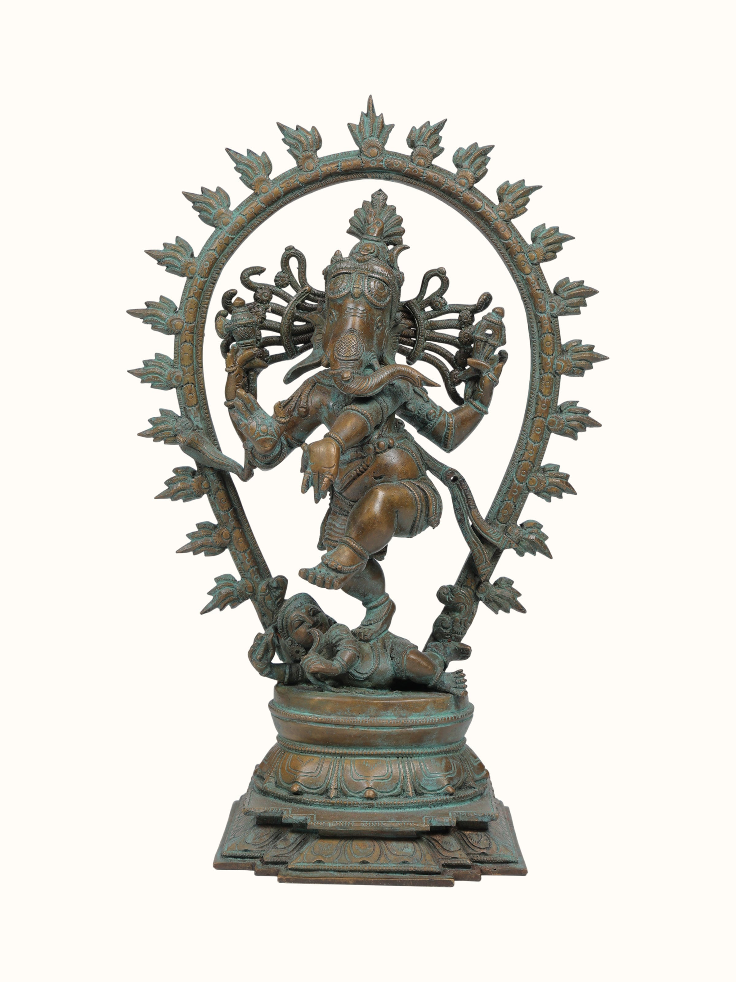 Front view of the Bronze Cast Nataraja Ganesha Idol